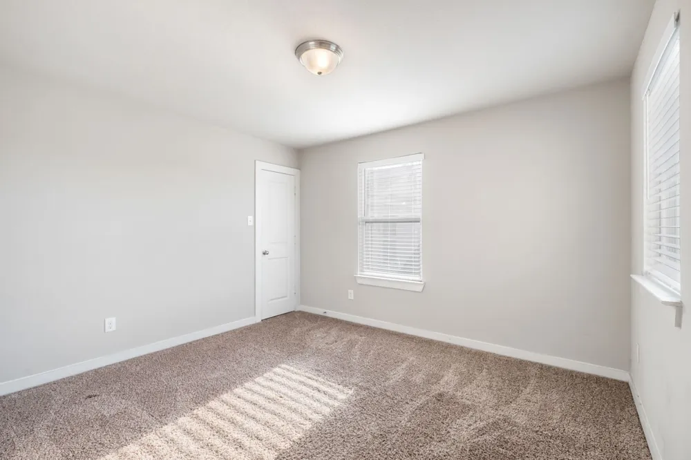 9910 Ironhorse Drive Dallas, TX 75227