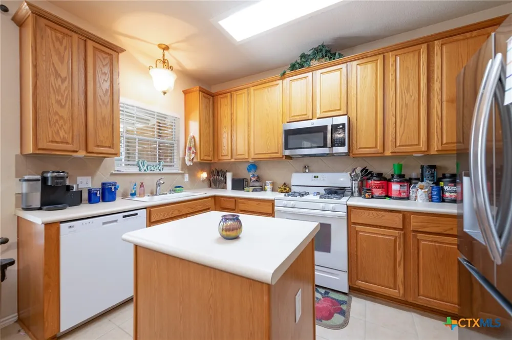 2909 Fleet Drive Austin, TX 78748