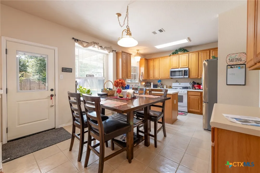2909 Fleet Drive Austin, TX 78748