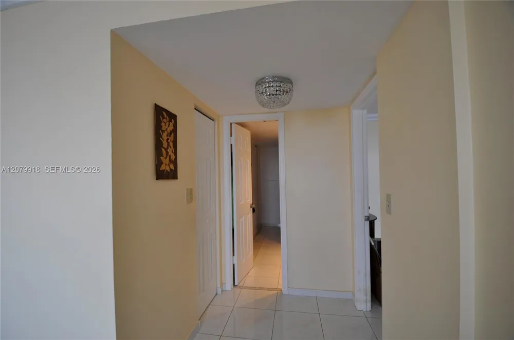 1865 S Ocean Dr #9I Hallandale Beach, FL 33009