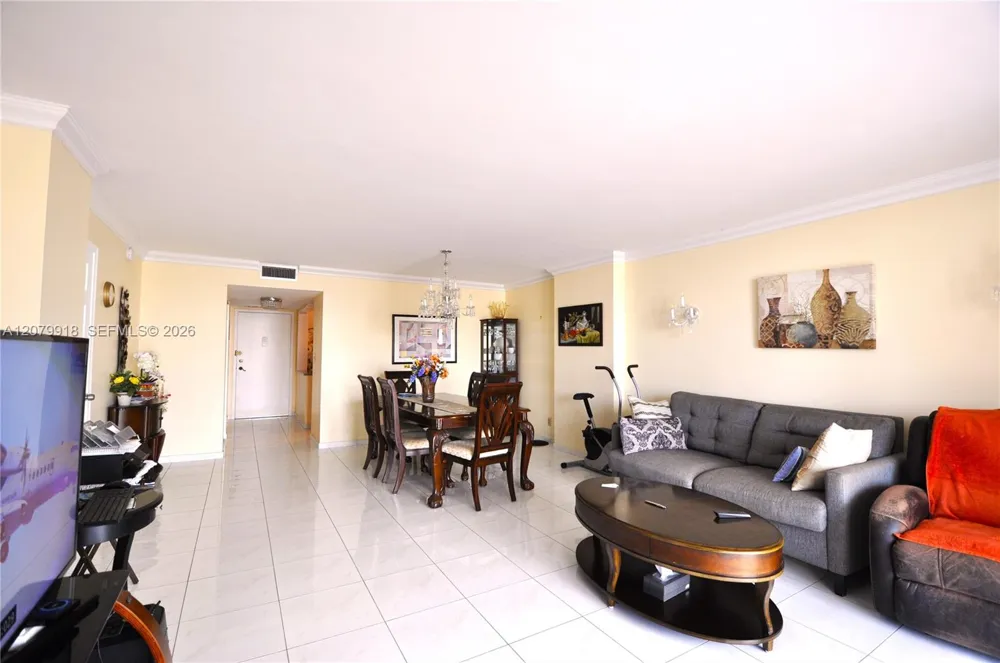 1865 S Ocean Dr #9I Hallandale Beach, FL 33009