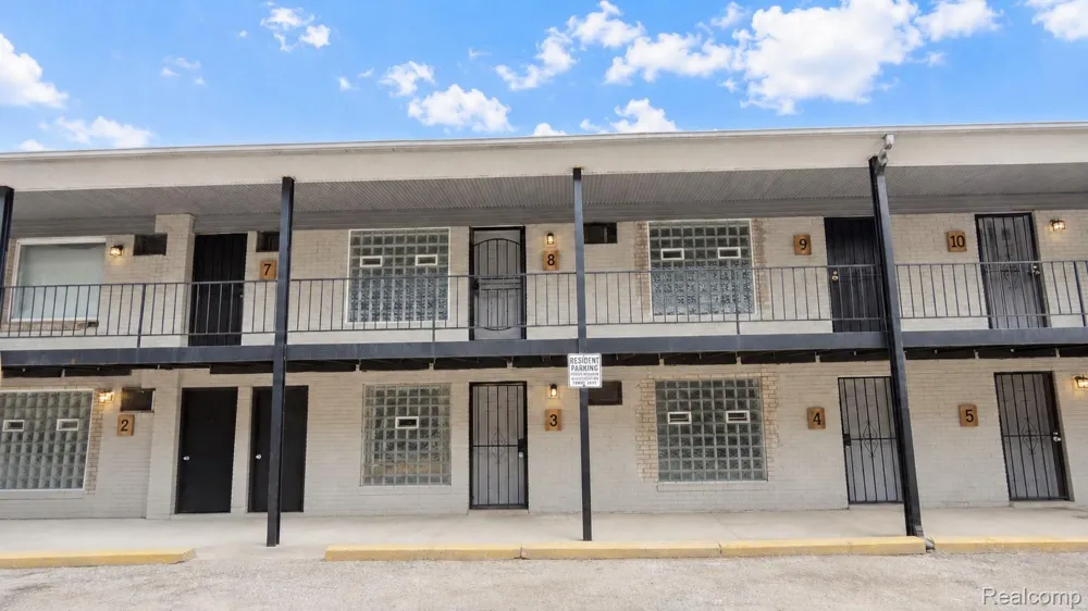 11360 Wyoming Avenue #8 Detroit City, MI 48204