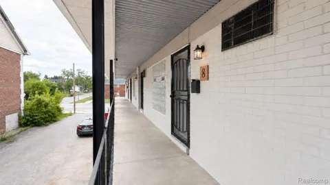 11360 Wyoming Avenue #8