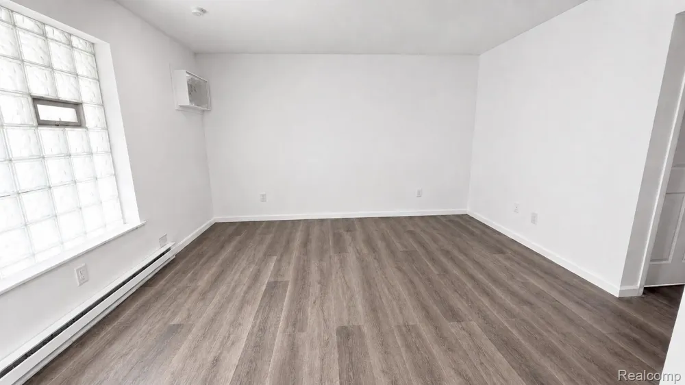 11360 Wyoming Avenue #8 Detroit City, MI 48204
