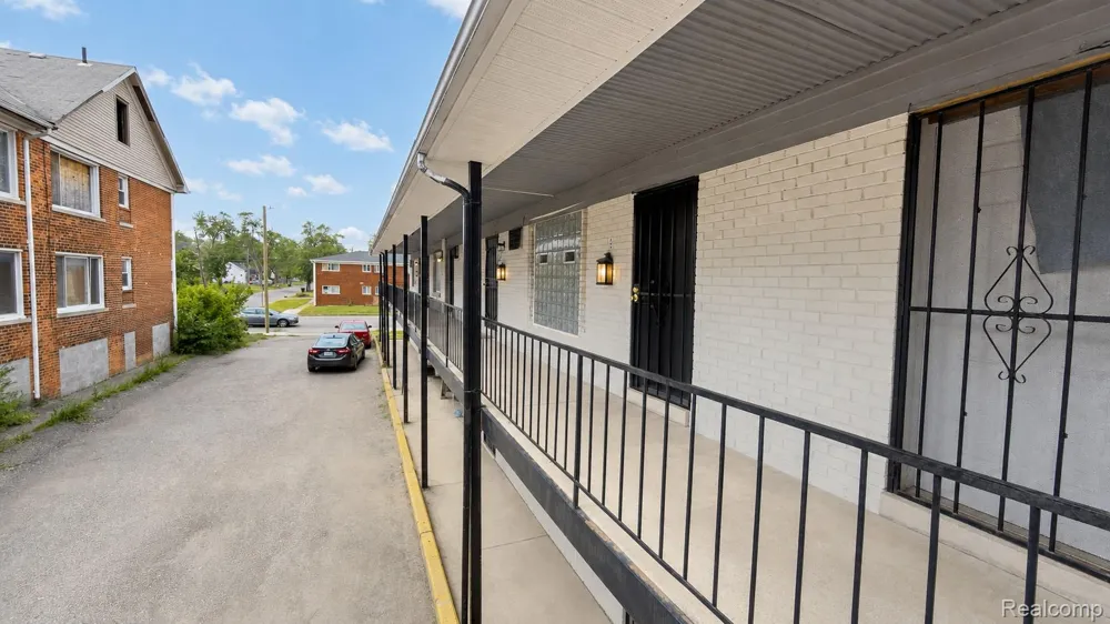 11360 Wyoming Avenue #8 Detroit City, MI 48204