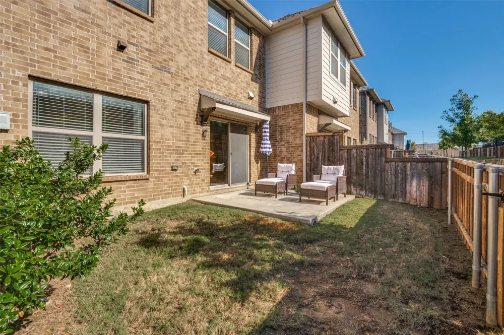 2741 Splendor Drive Little Elm, TX 75068