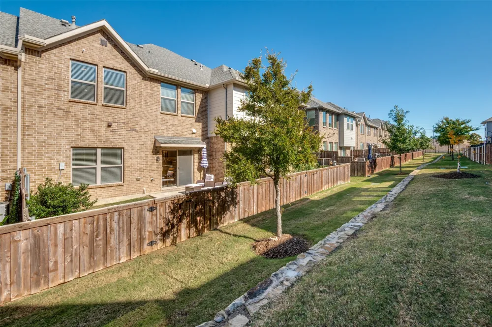2741 Splendor Drive Little Elm, TX 75068