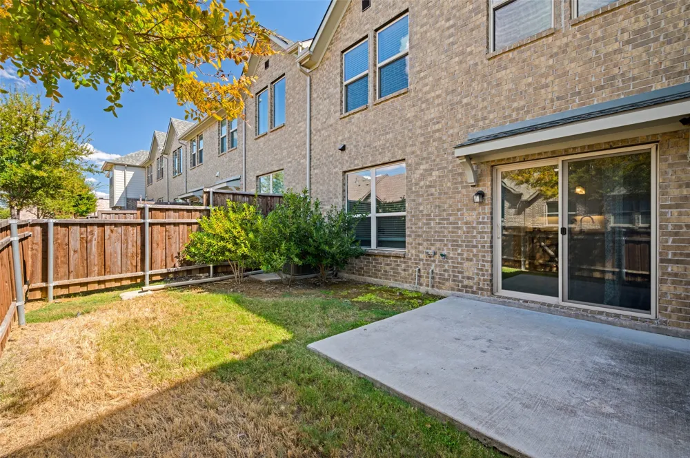 2741 Splendor Drive Little Elm, TX 75068