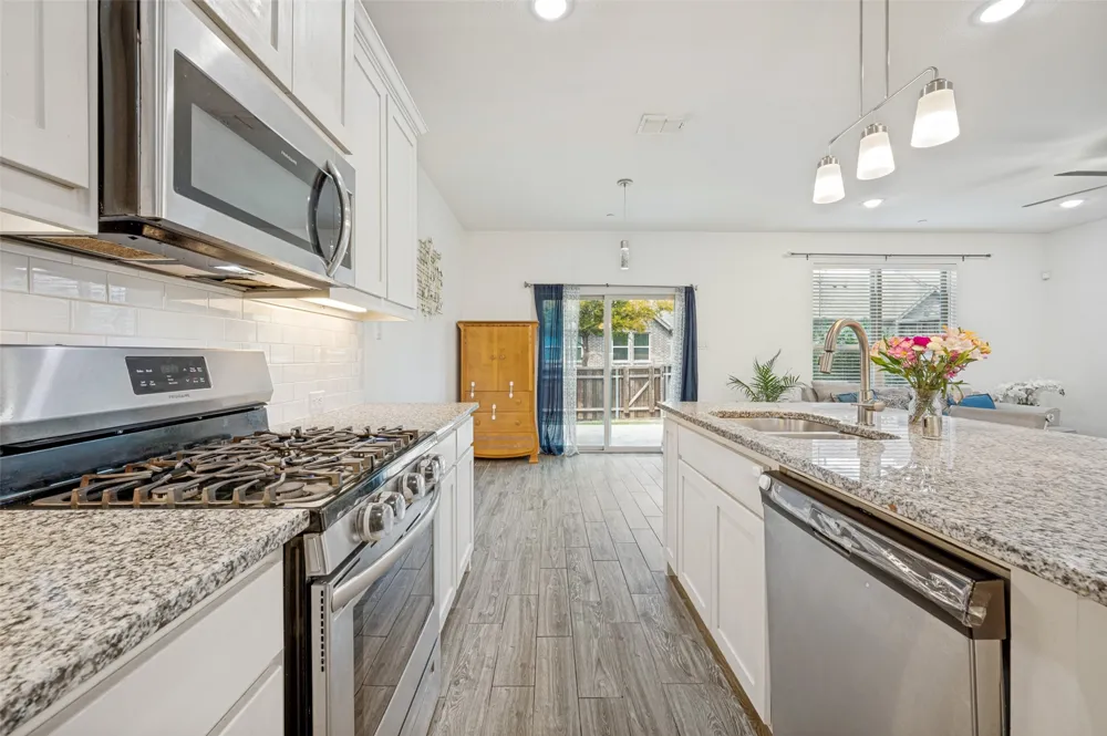2741 Splendor Drive Little Elm, TX 75068