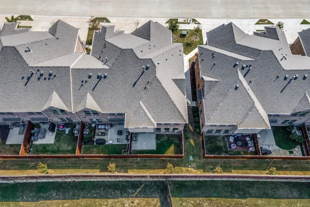 2741 Splendor Drive Little Elm, TX 75068