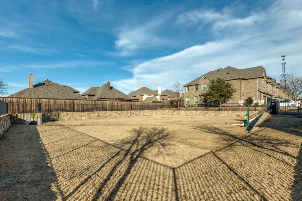2741 Splendor Drive Little Elm, TX 75068