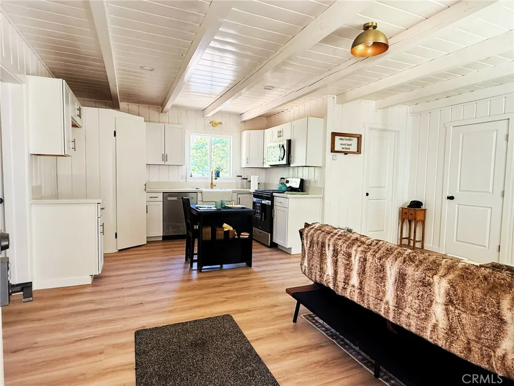 6513 Lowry Lane Frazier Park, CA 93225
