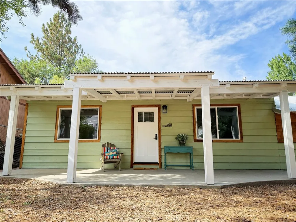6513 Lowry Lane Frazier Park, CA 93225