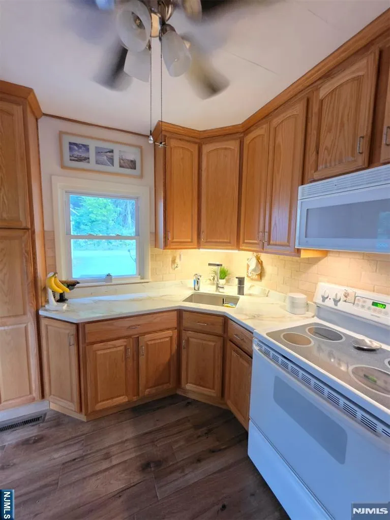101 Woods Road Sandyston, NJ 07826