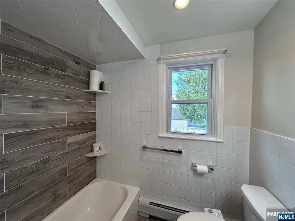 79 Tuttle Street 2 Wallington, NJ 07057