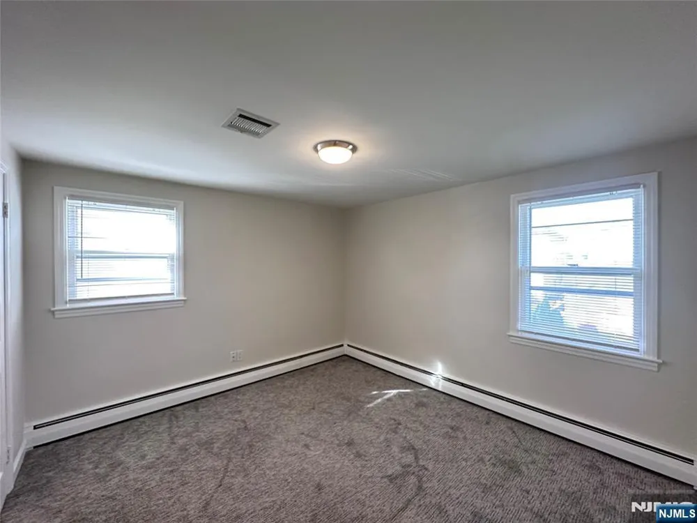 79 Tuttle Street 2 Wallington, NJ 07057