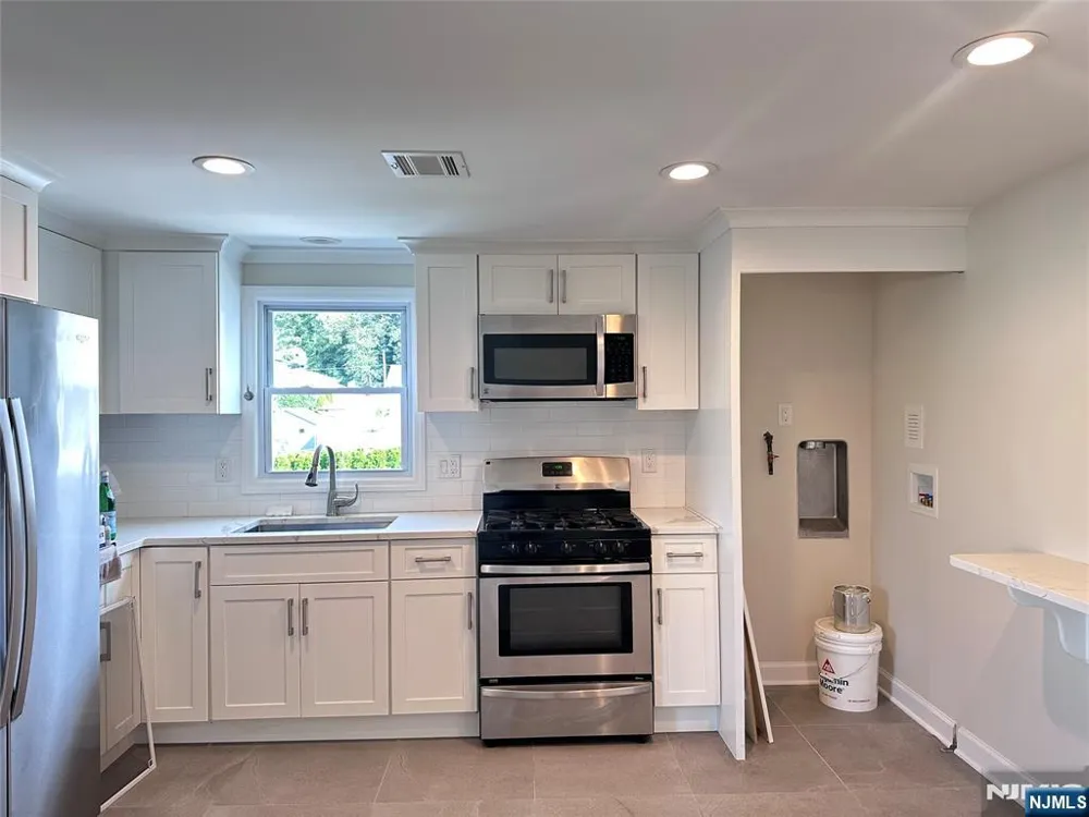79 Tuttle Street 2 Wallington, NJ 07057