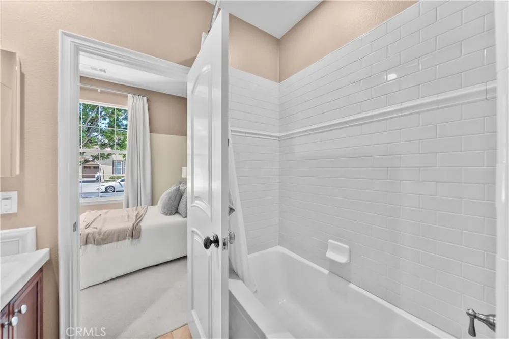 15240 Severyns Road Tustin, CA 92782