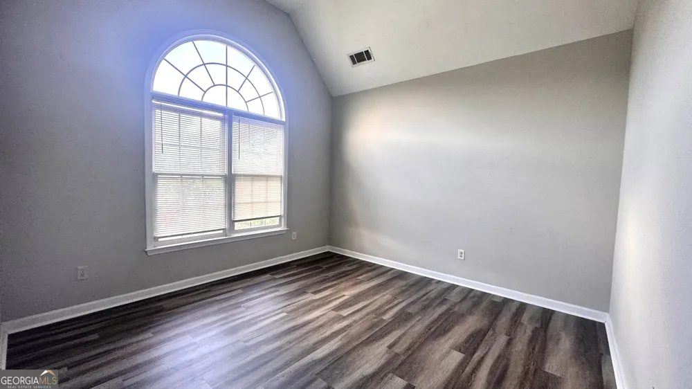 3953 Lost Oak DR Buford, GA 30519