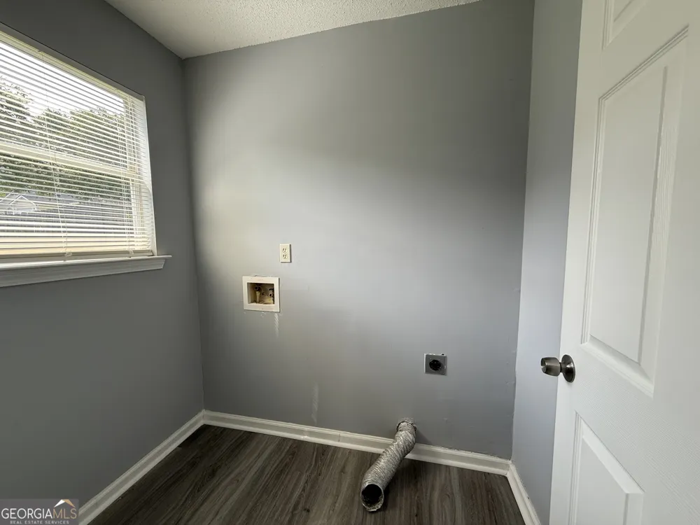 5684 Eagles Feather LN Riverdale, GA 30274