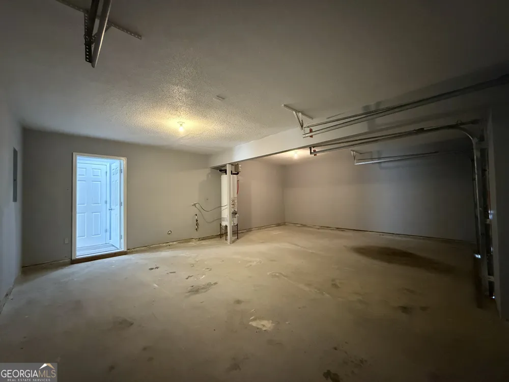 5684 Eagles Feather LN Riverdale, GA 30274