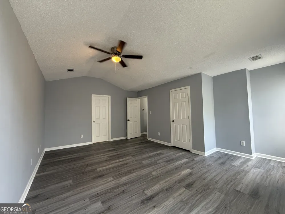 5684 Eagles Feather LN Riverdale, GA 30274