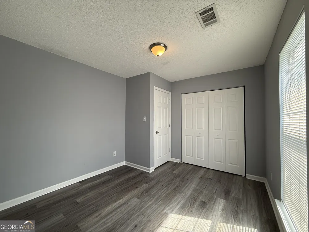 5684 Eagles Feather LN Riverdale, GA 30274