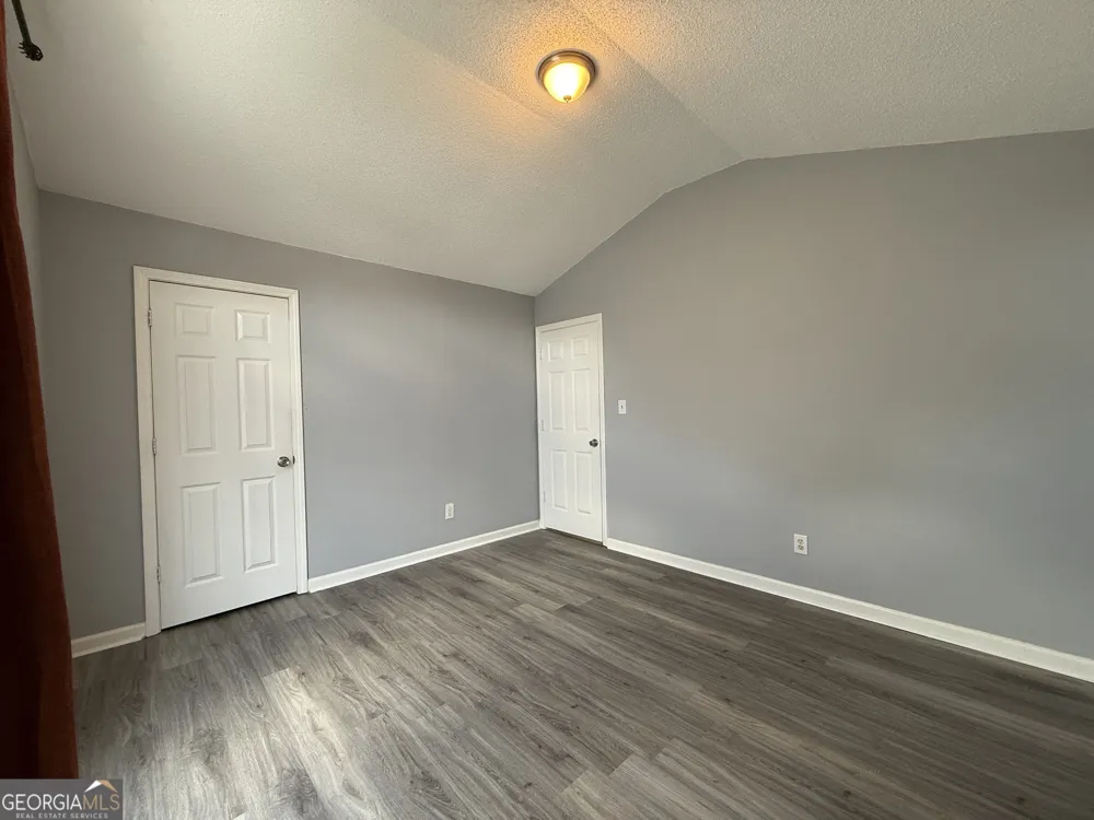 5684 Eagles Feather LN Riverdale, GA 30274