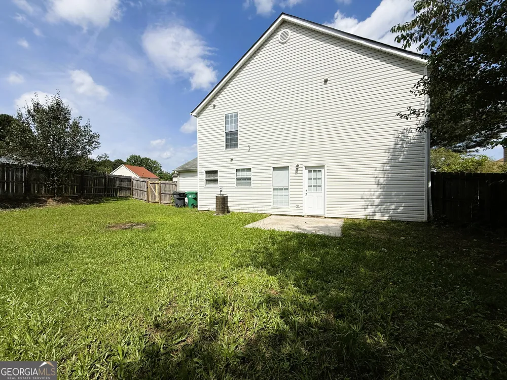 5684 Eagles Feather LN Riverdale, GA 30274