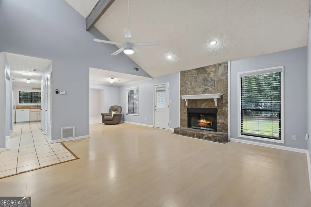 120 Selena CT Fayetteville, GA 30215