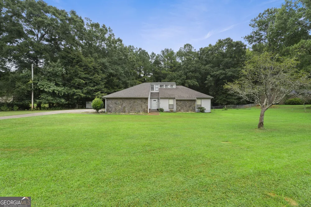 120 Selena CT Fayetteville, GA 30215