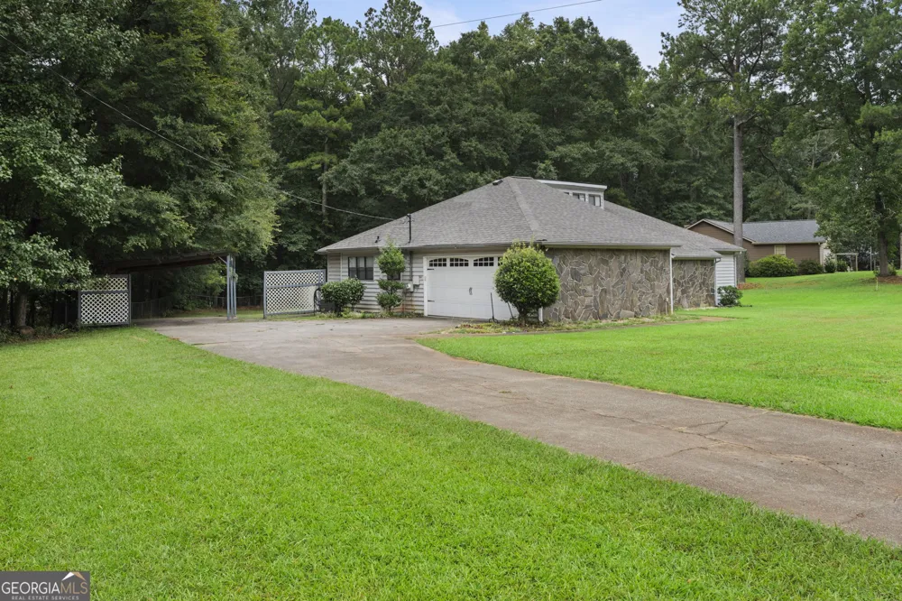 120 Selena CT Fayetteville, GA 30215