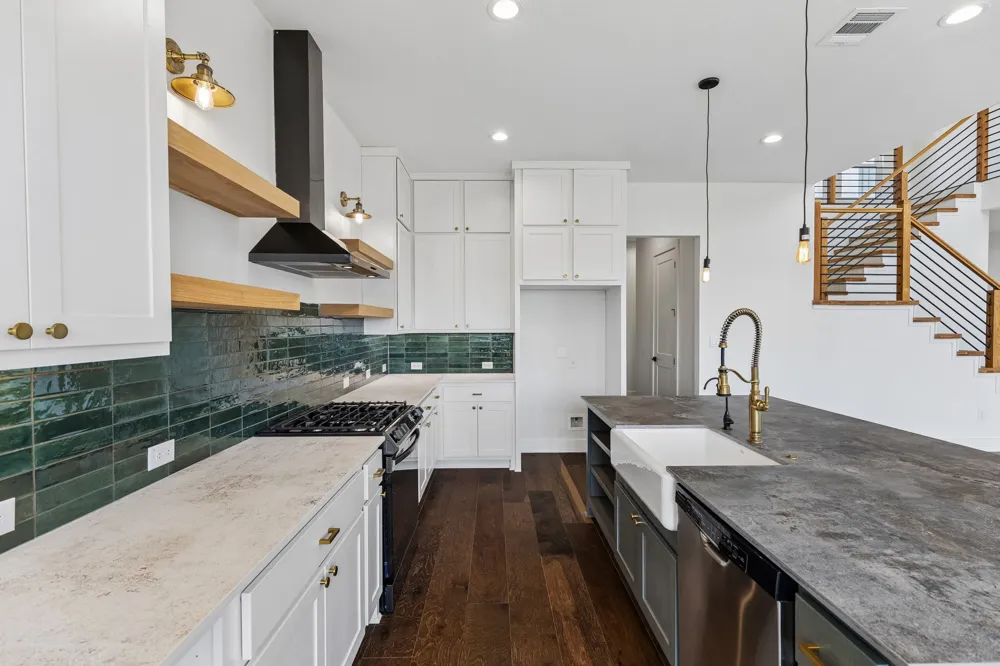 288 Smoke Tree Circle Dripping Springs, TX 78620