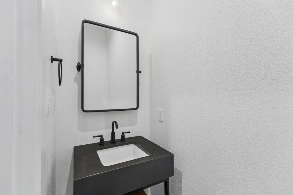 288 Smoke Tree Circle Dripping Springs, TX 78620