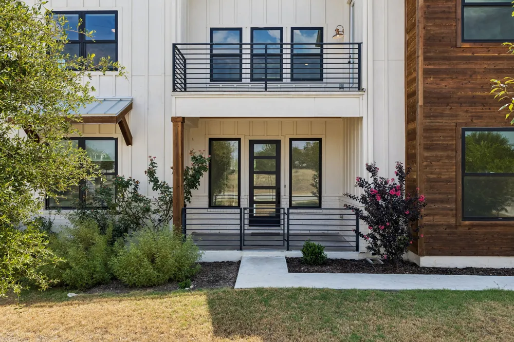 288 Smoke Tree Circle Dripping Springs, TX 78620
