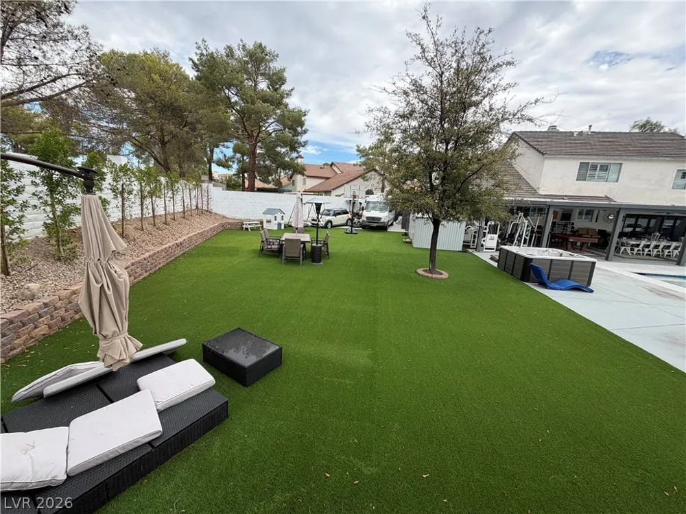 8765 Beluga Way Las Vegas, NV 89117