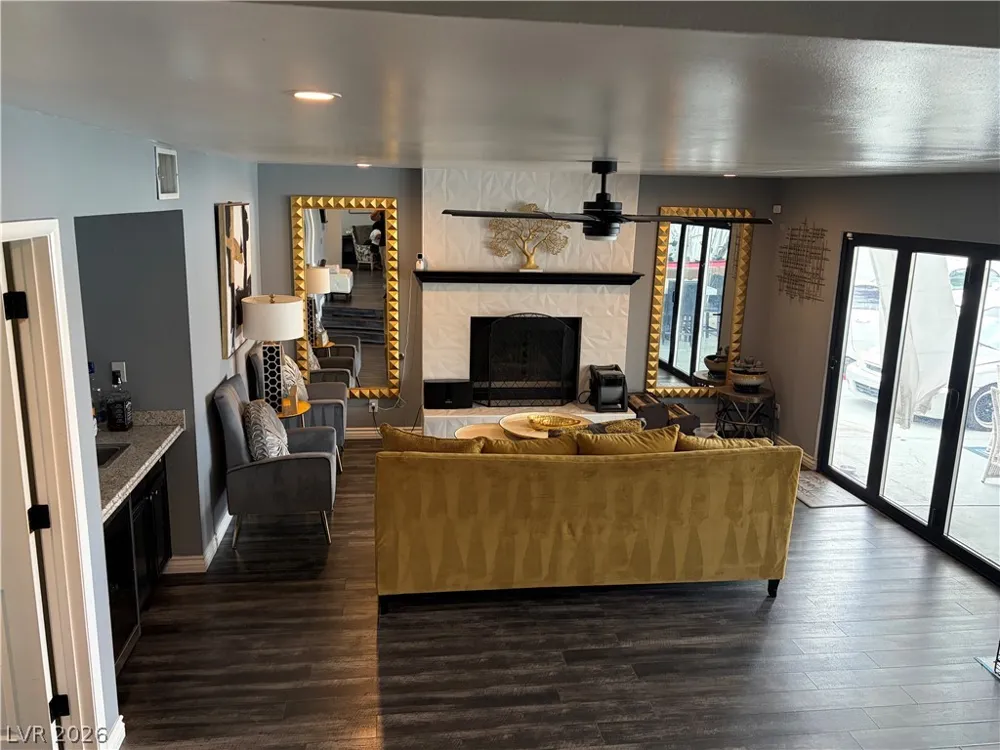 8765 Beluga Way Las Vegas, NV 89117