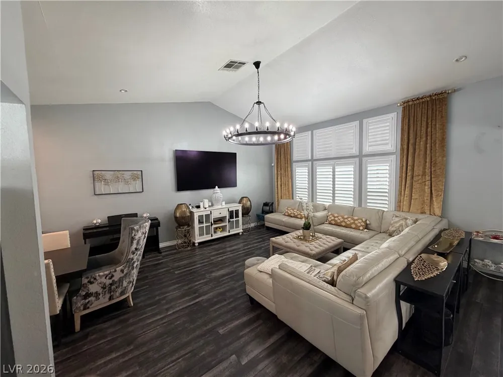 8765 Beluga Way Las Vegas, NV 89117