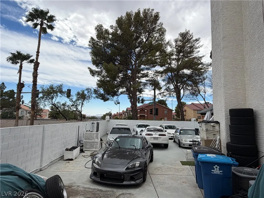 8765 Beluga Way Las Vegas, NV 89117