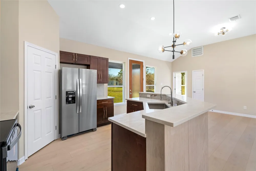 4654 Teague Street Rosharon, TX 77583