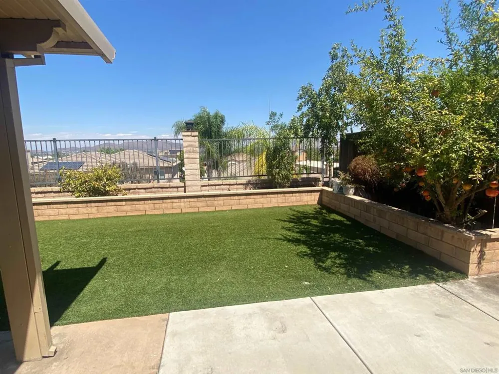 28716 Autumn Menifee, CA 92584
