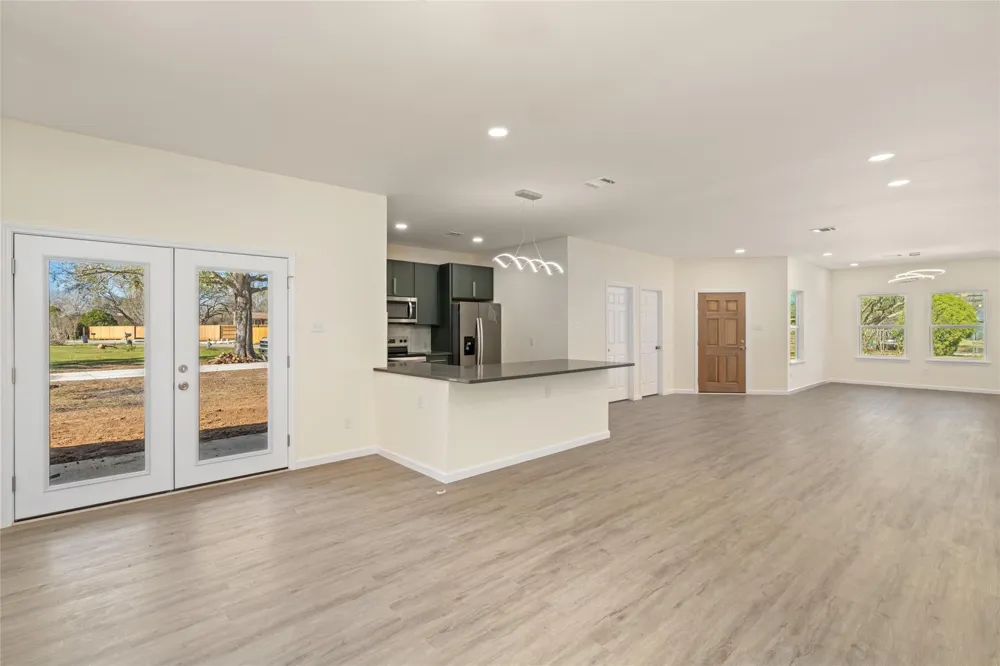 4656 Teague Street Rosharon, TX 77583