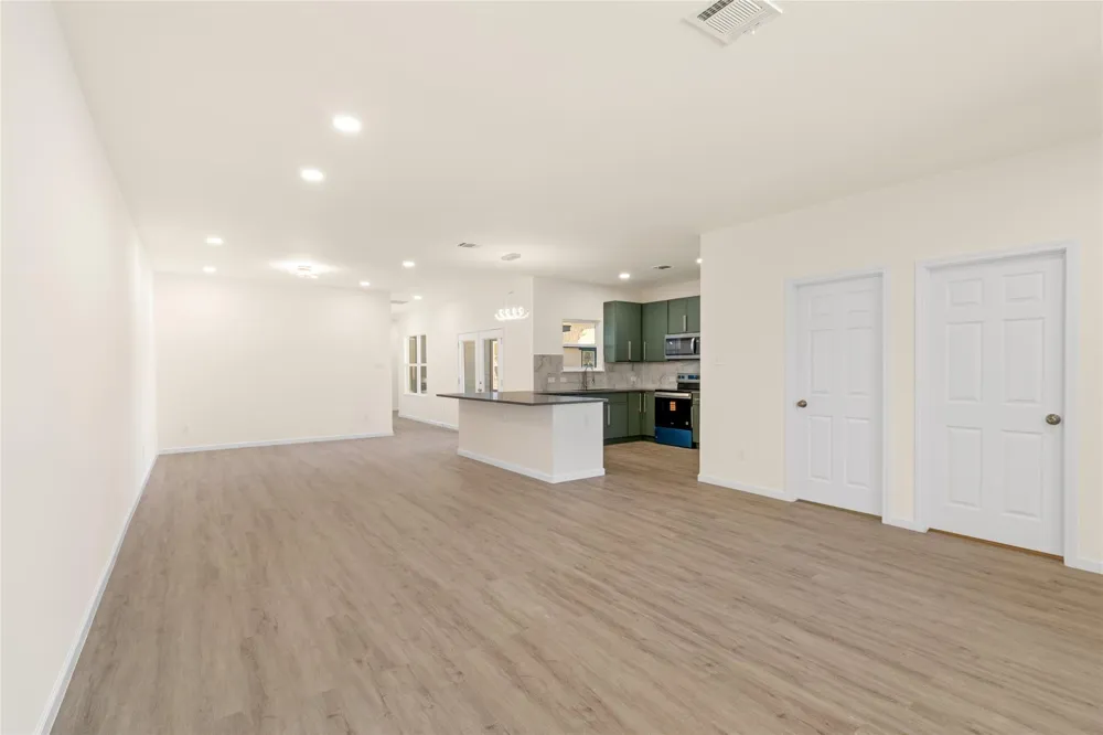 4656 Teague Street Rosharon, TX 77583