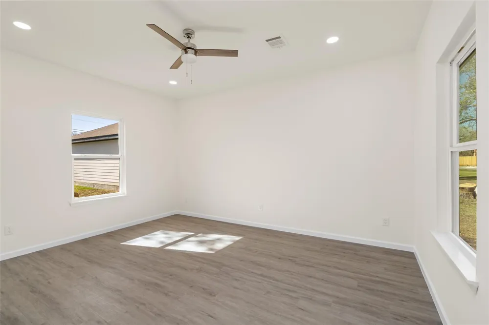 4656 Teague Street Rosharon, TX 77583