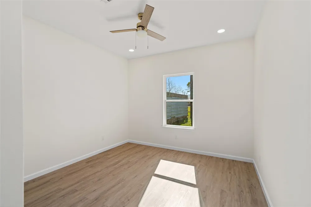 4656 Teague Street Rosharon, TX 77583