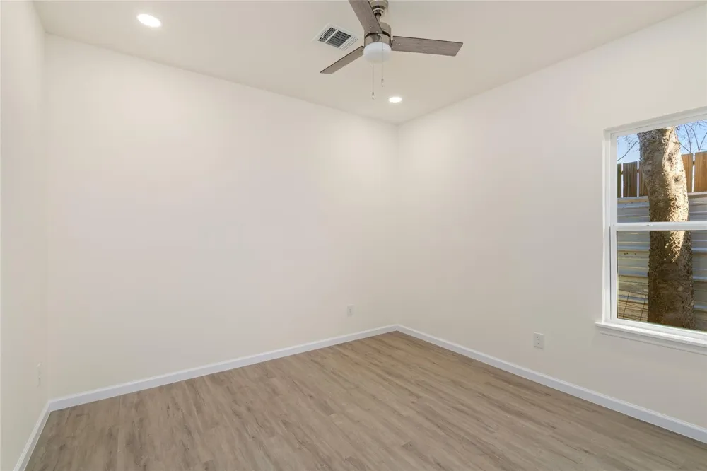 4656 Teague Street Rosharon, TX 77583