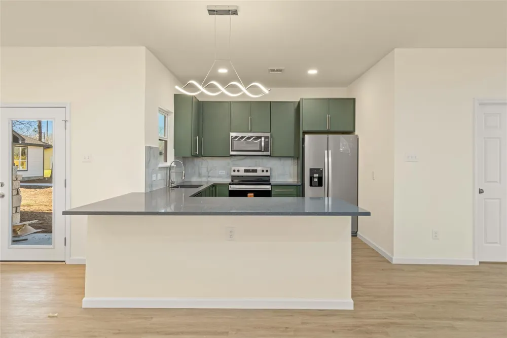 4656 Teague Street Rosharon, TX 77583