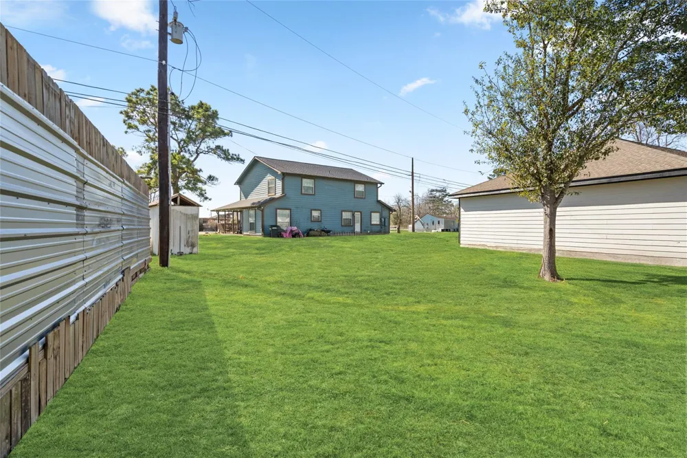 4656 Teague Street Rosharon, TX 77583