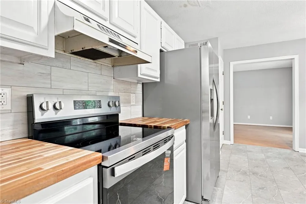 2603 Castle Croft Road Greensboro, NC 27407