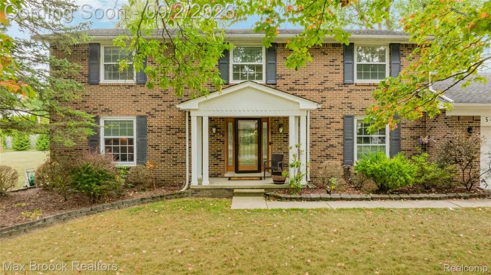 5439 DEERFIELD VILLAGE DRIVE West Bloomfield Charter Township, MI 48322